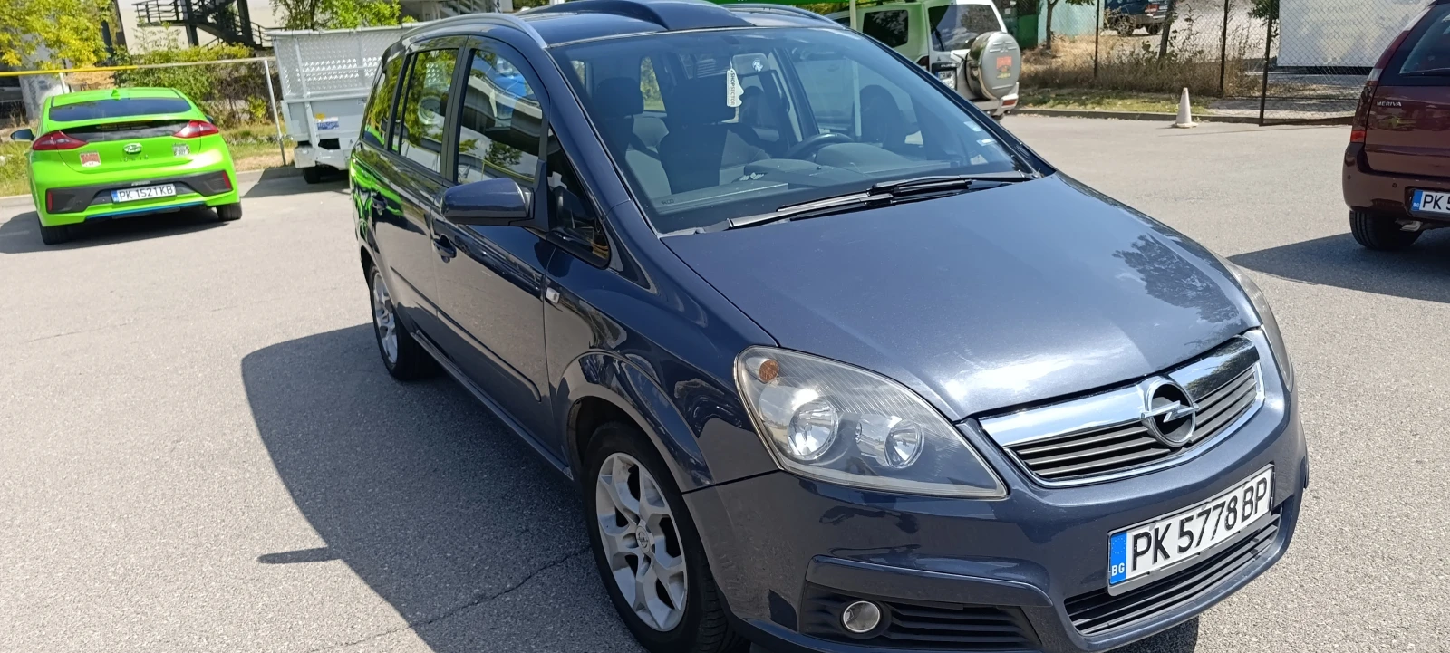 Opel Zafira B, снимка 2 - Автомобили и джипове - 55846965