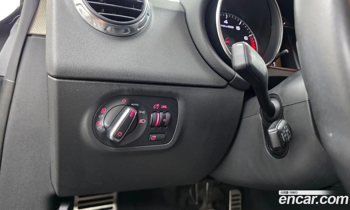 Audi Tt Coupe 2.0 TFSI 8J, снимка 16 - Автомобили и джипове - 55945669