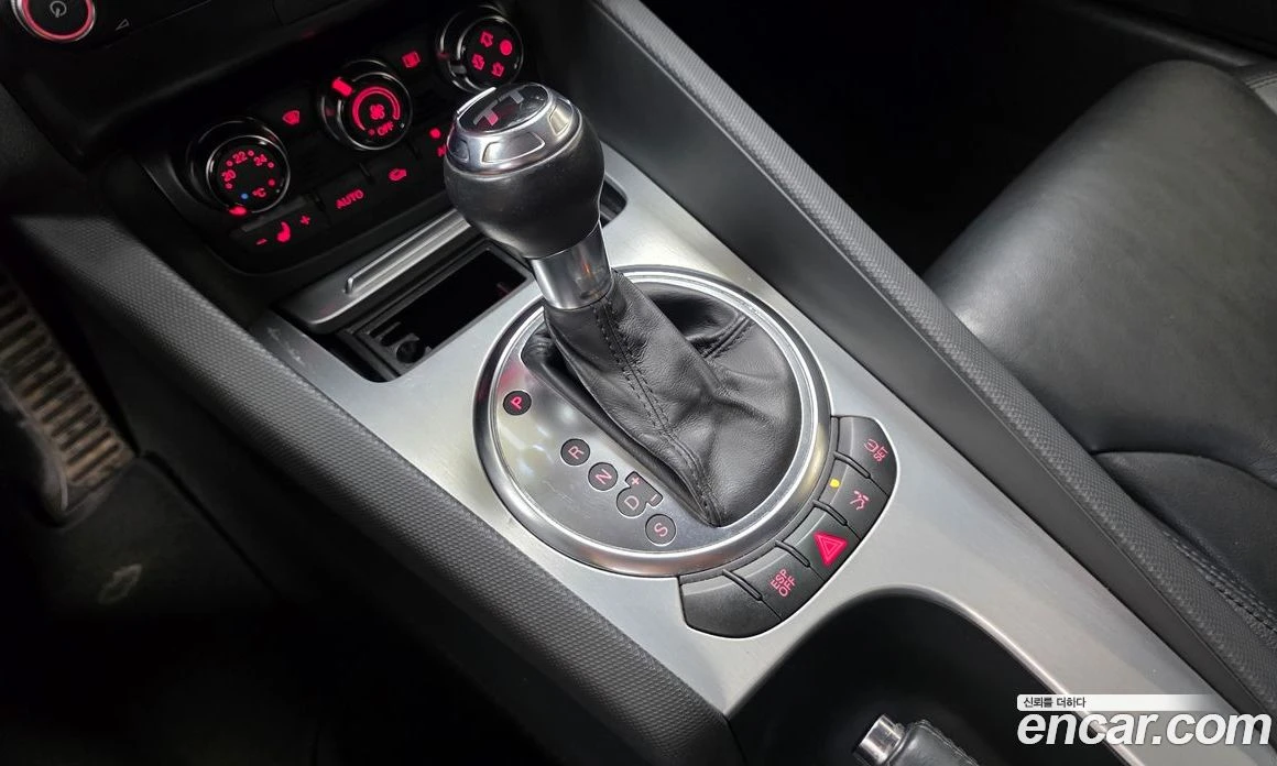 Audi Tt Coupe 2.0 TFSI 8J, снимка 9 - Автомобили и джипове - 55945669