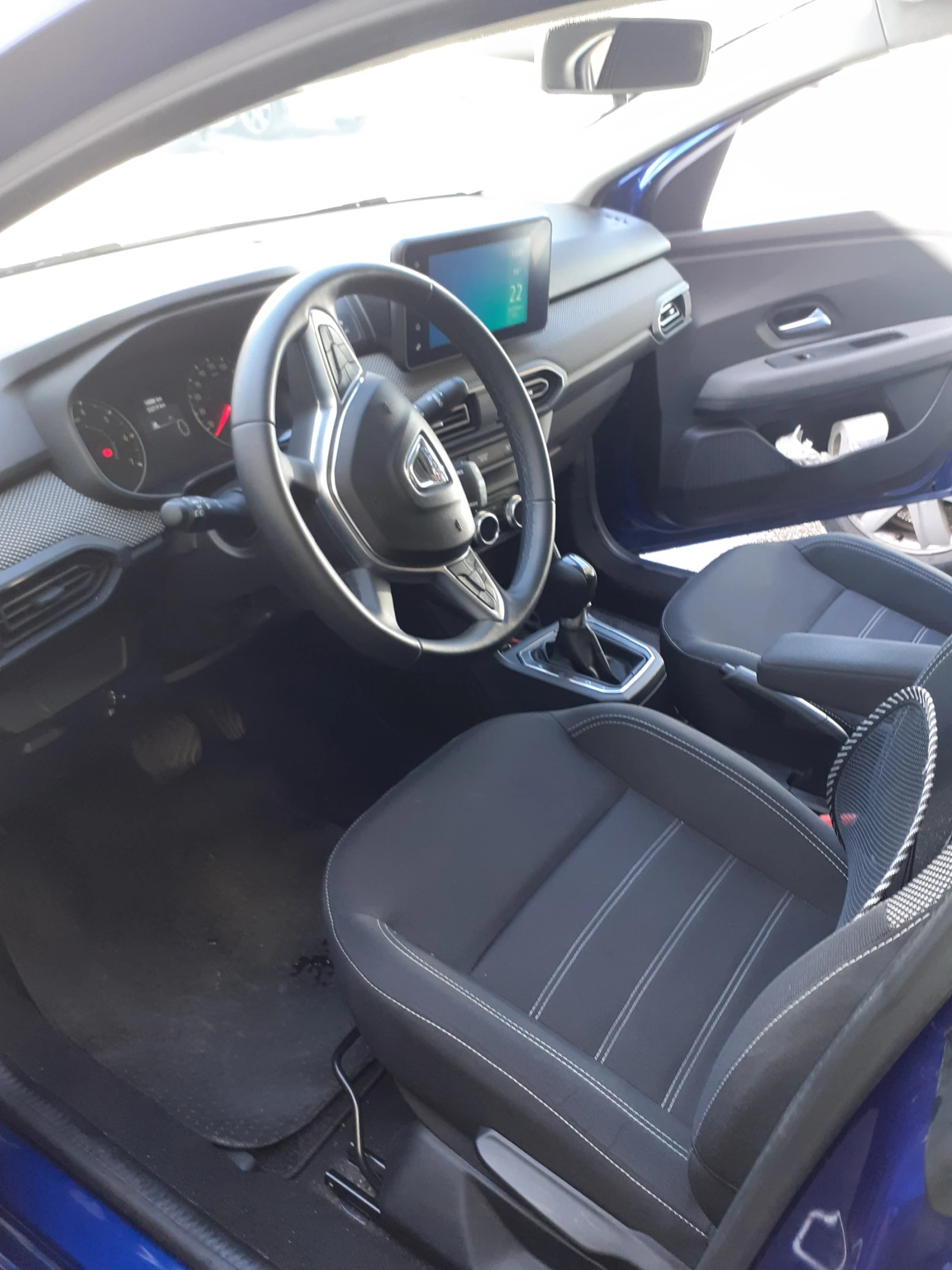 Dacia Logan, снимка 11 - Автомобили и джипове - 56210746