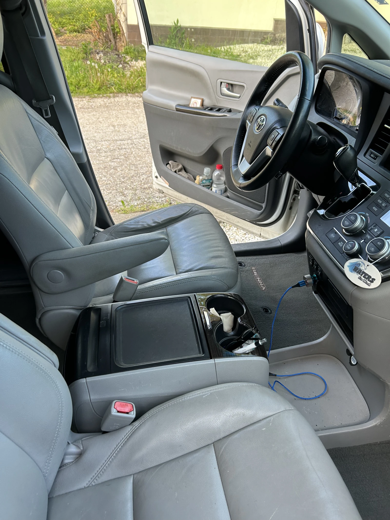 Toyota Sienna XLS, снимка 3 - Автомобили и джипове - 56428828