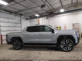 Gmc Sierra Ev Extended Range Denali, снимка 13