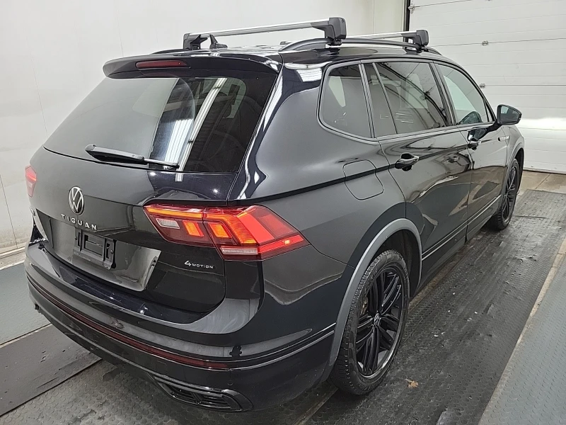 VW Tiguan * * R-LINE BLACK EDITION* * CARFAX* * , снимка 4 - Автомобили и джипове - 52690943