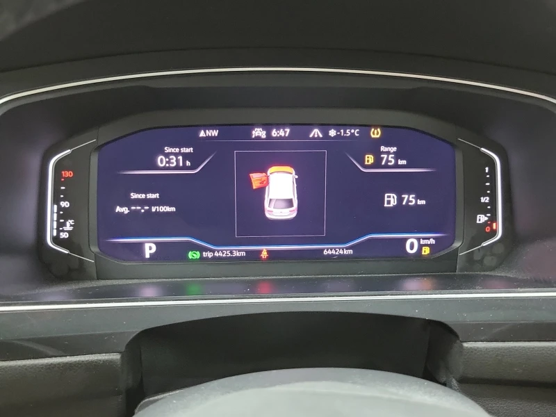 VW Tiguan * * R-LINE BLACK EDITION* * CARFAX* * , снимка 11 - Автомобили и джипове - 52690943