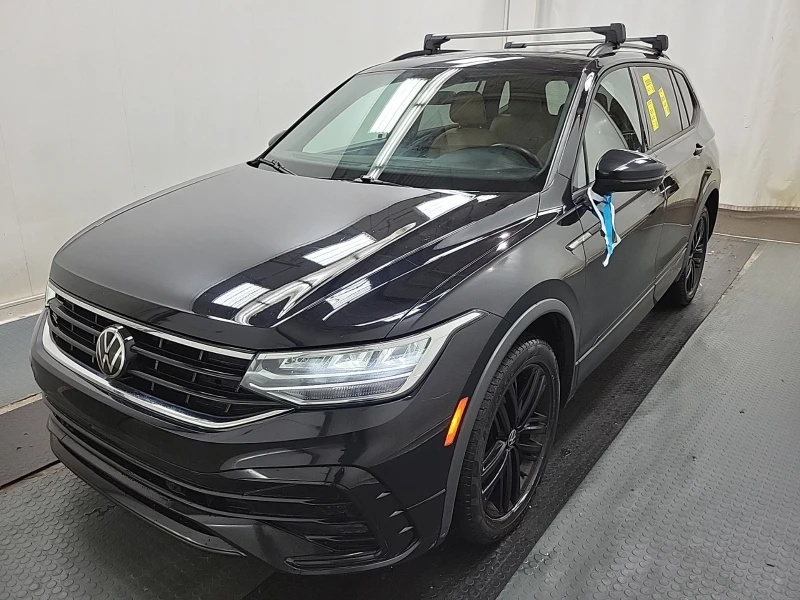 VW Tiguan * * R-LINE BLACK EDITION* * CARFAX* * 