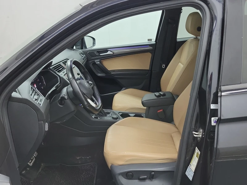 VW Tiguan * * R-LINE BLACK EDITION* * CARFAX* * , снимка 7 - Автомобили и джипове - 52690943