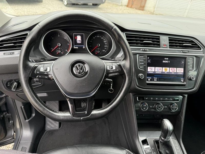 VW Tiguan 2.0TDi-4Motion, снимка 8 - Автомобили и джипове - 53096421