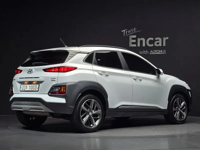 Hyundai Kona 1.6 Turbo 4Wd Modern Art, снимка 2 - Автомобили и джипове - 54998394