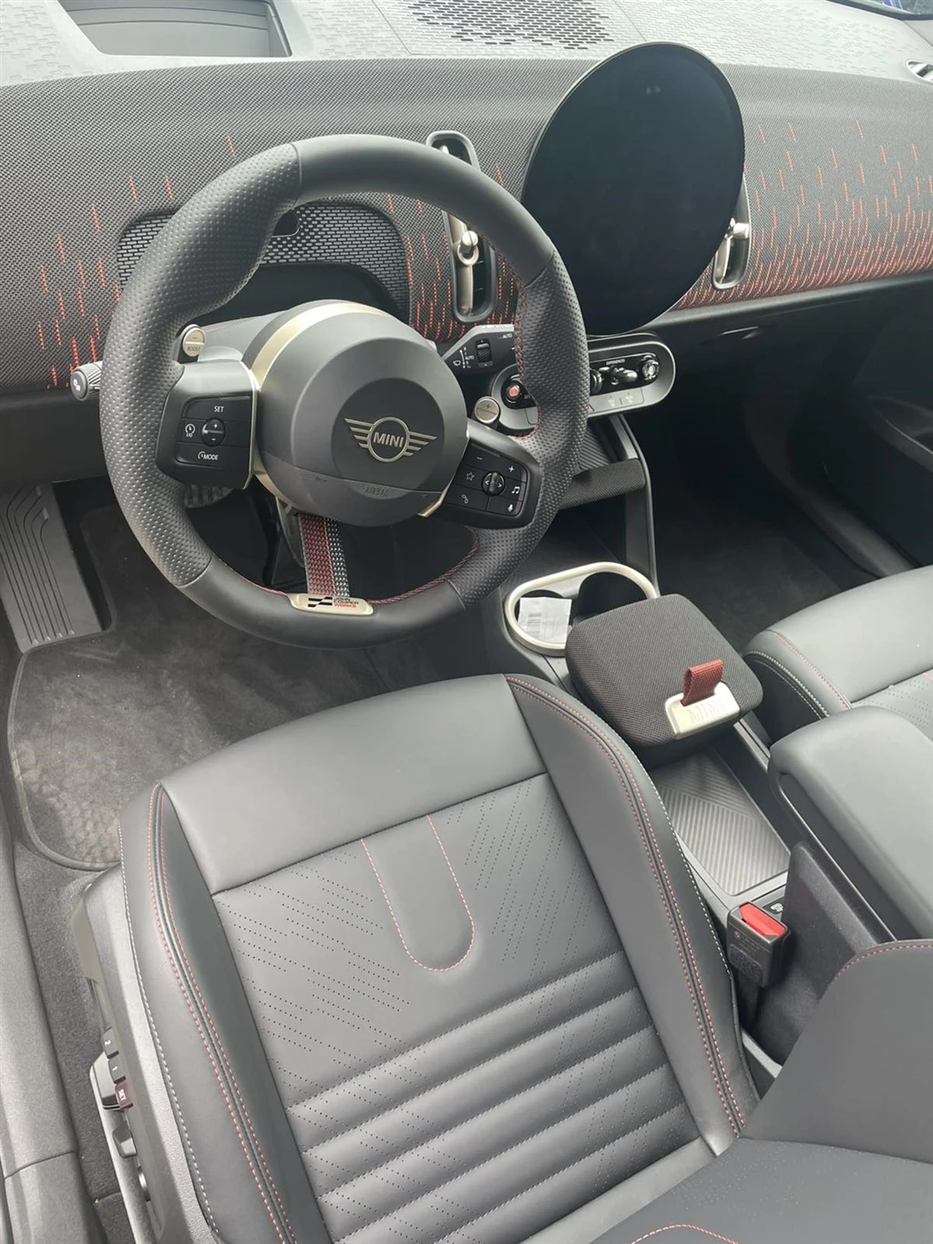 Mini Countryman JCW ALL4 - изображение 6