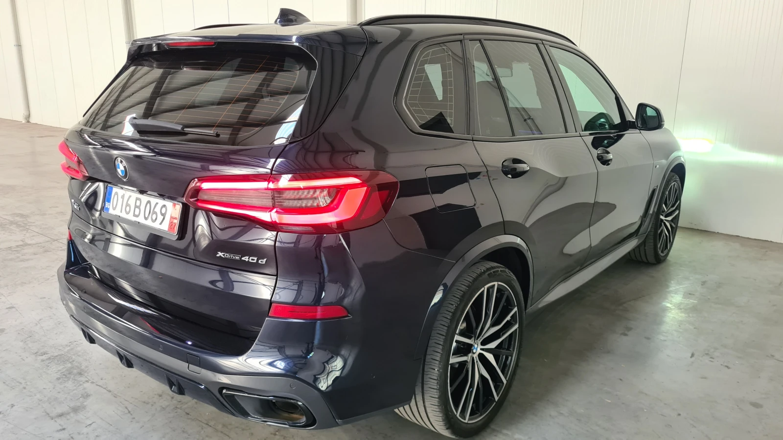 BMW X5 M-40D. - изображение 4