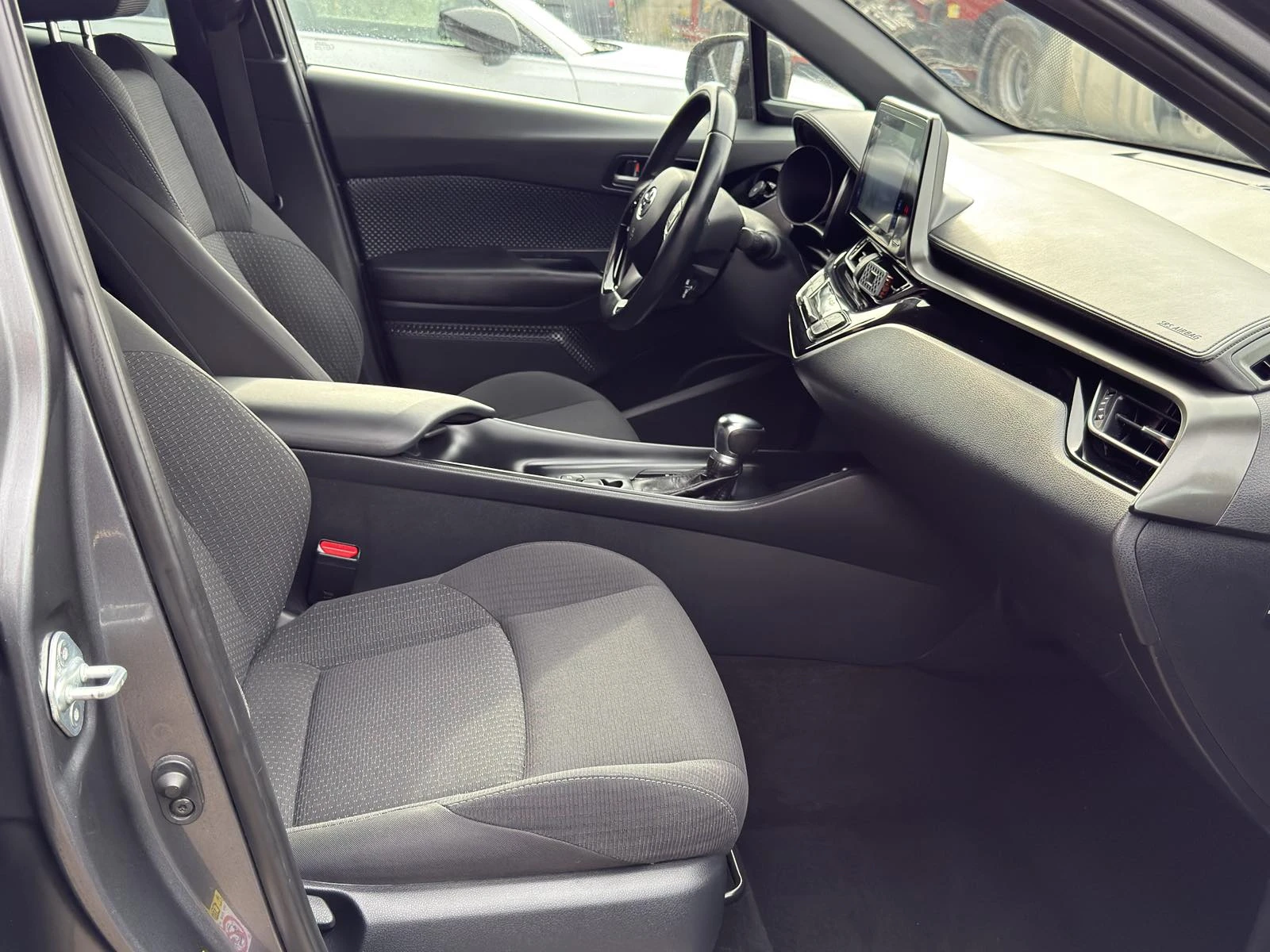 Toyota C-HR 1.8 HYBRiD ''TOP'' | Mobile.bg   13