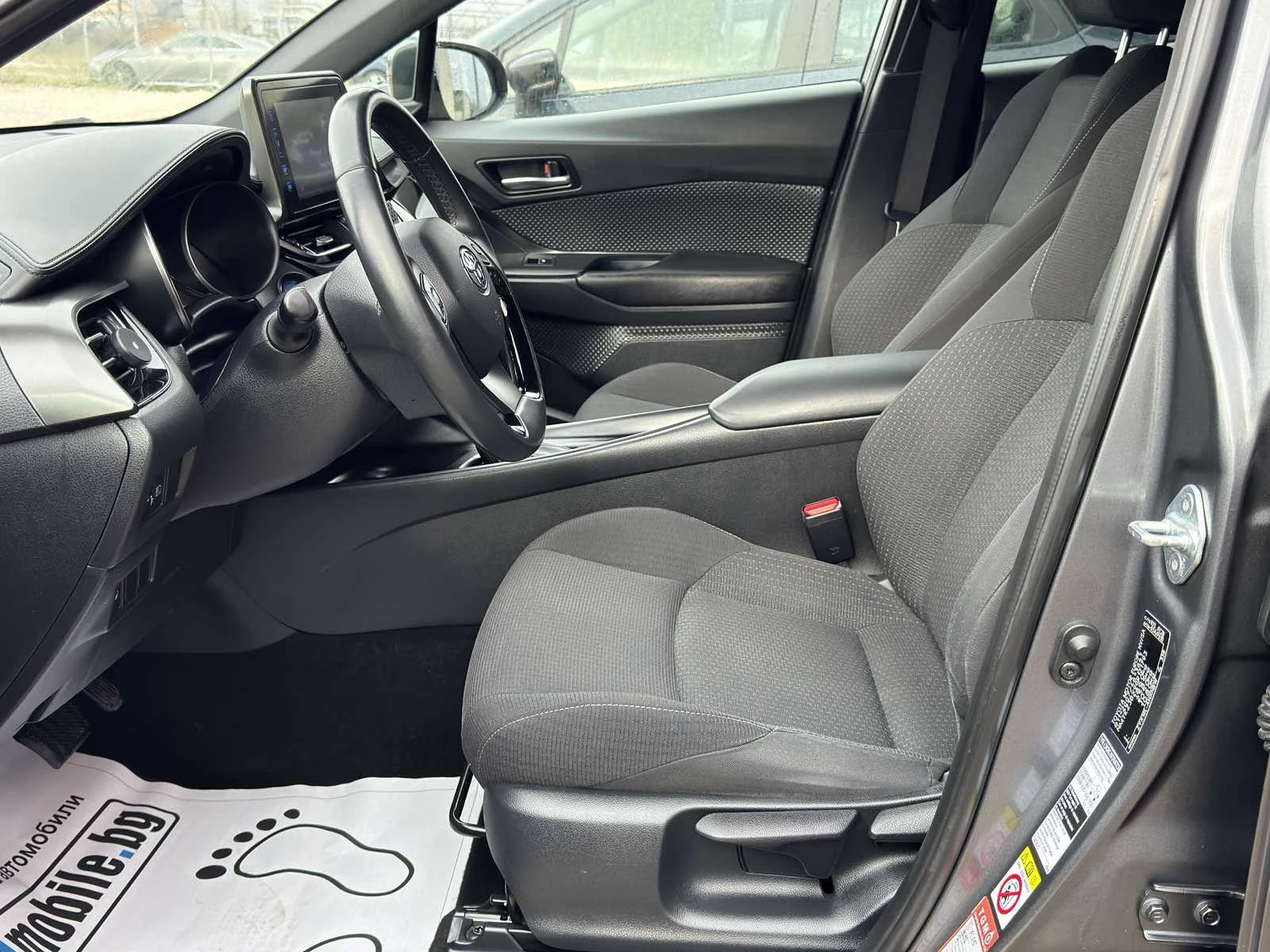 Toyota C-HR 1.8 HYBRiD ''TOP'' - изображение 7