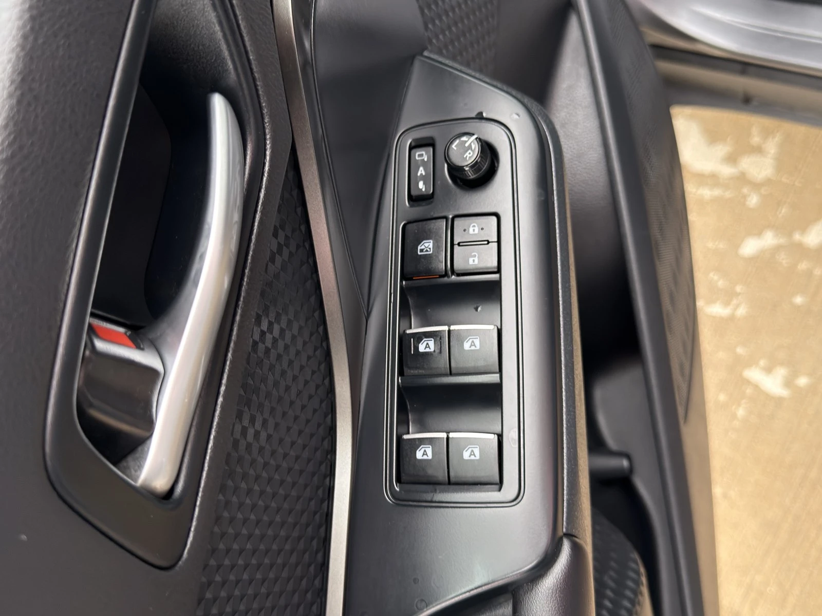 Toyota C-HR 1.8 HYBRiD ''TOP'' | Mobile.bg   16