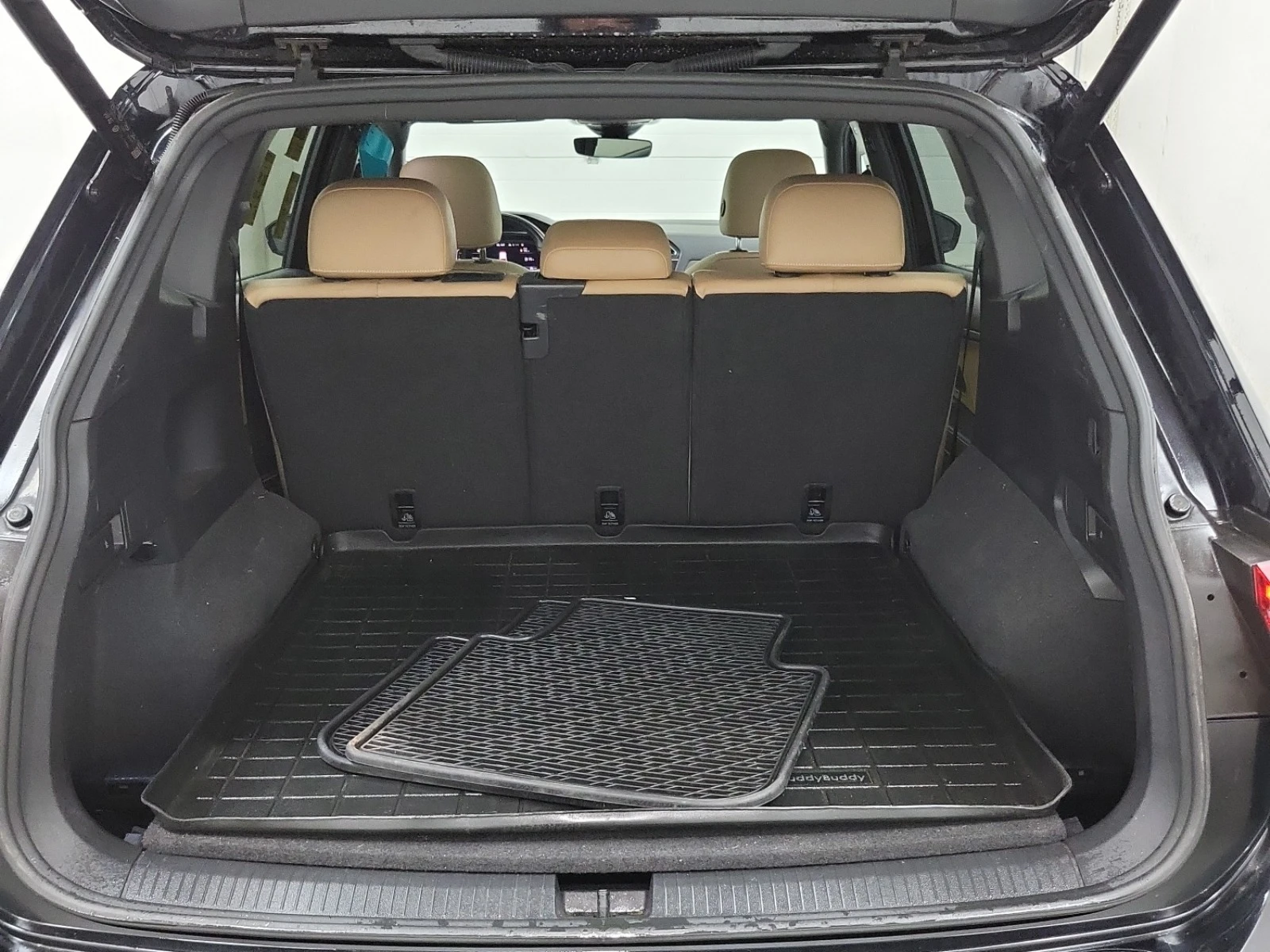 VW Tiguan * * R-LINE BLACK EDITION* * CARFAX* *  | Mobile.bg � ����������� 12