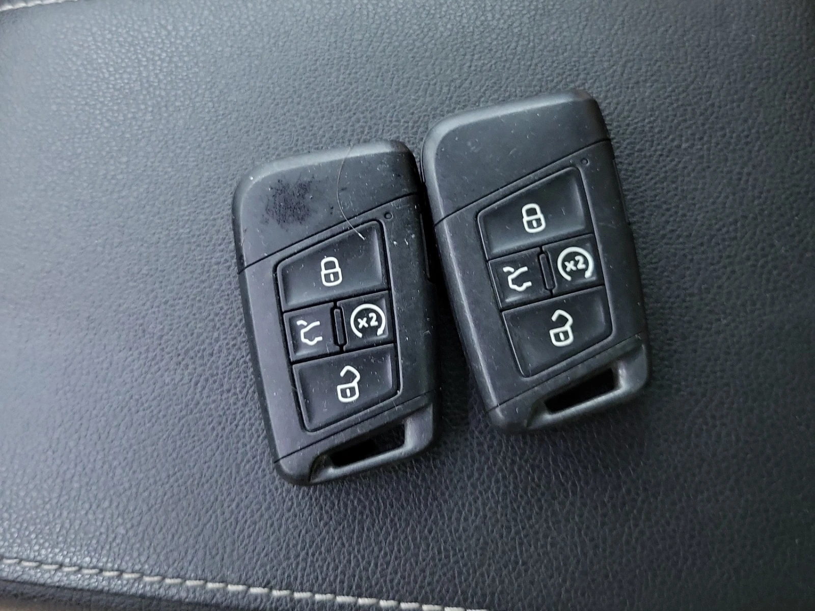 VW Tiguan * * R-LINE BLACK EDITION* * CARFAX* *  | Mobile.bg � ����������� 13