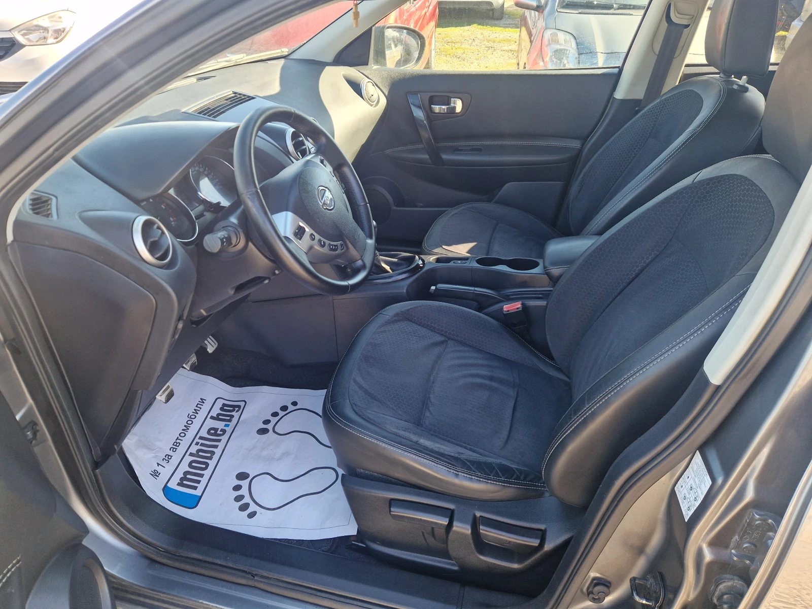 Nissan Qashqai 1.6dciTEKNA/ПАНОРАМА/КАМЕРА/НАВИГАЦИЯ, снимка 10 - Автомобили и джипове - 53785653