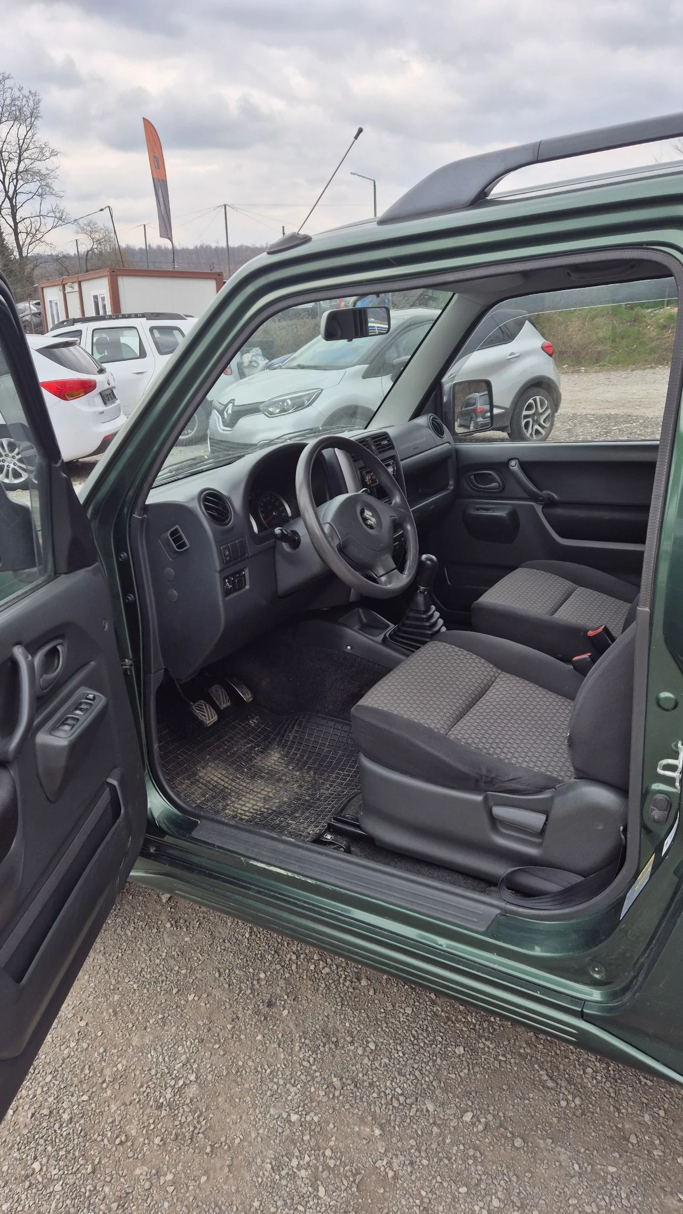 Suzuki Jimny 1328кб, снимка 9 - Автомобили и джипове - 53924883