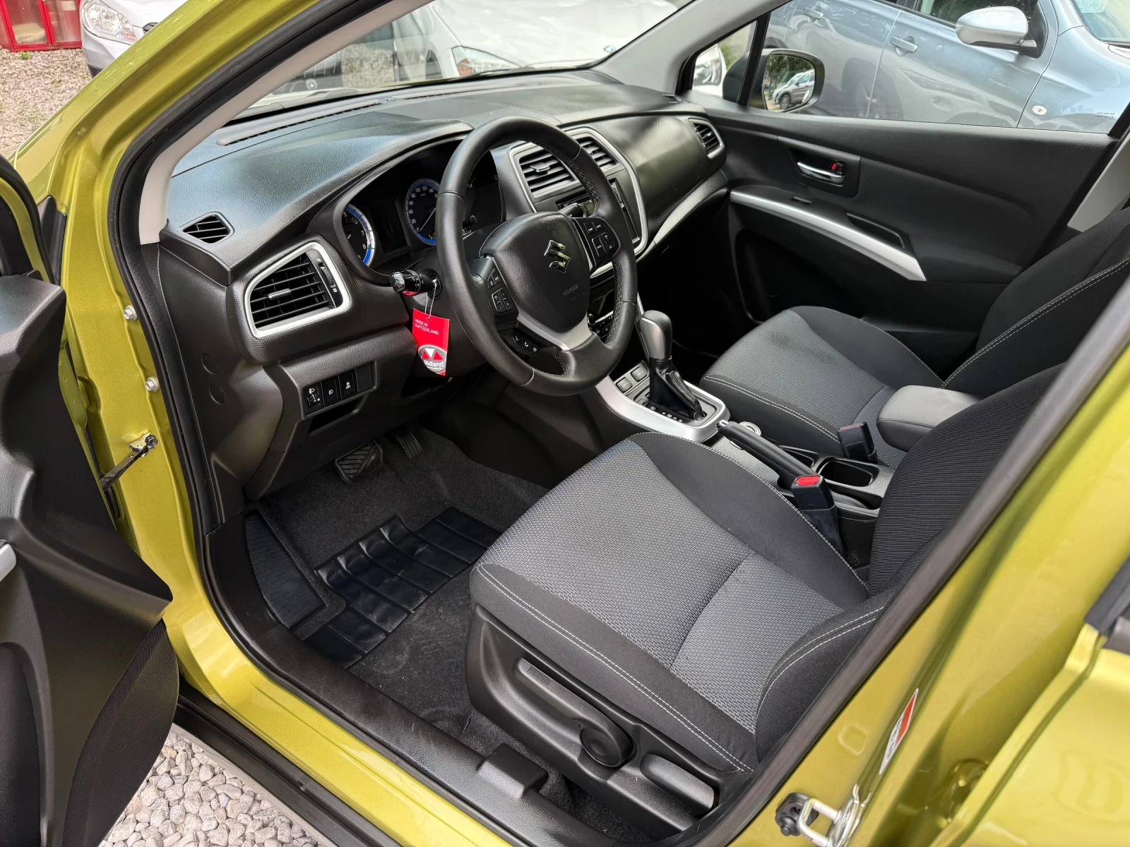 Suzuki SX4 S-Cross 1.6i 16V Comact Top - 4Х4 - АВТОМАТИК! - EURO6b, снимка 8 - Автомобили и джипове - 54997797