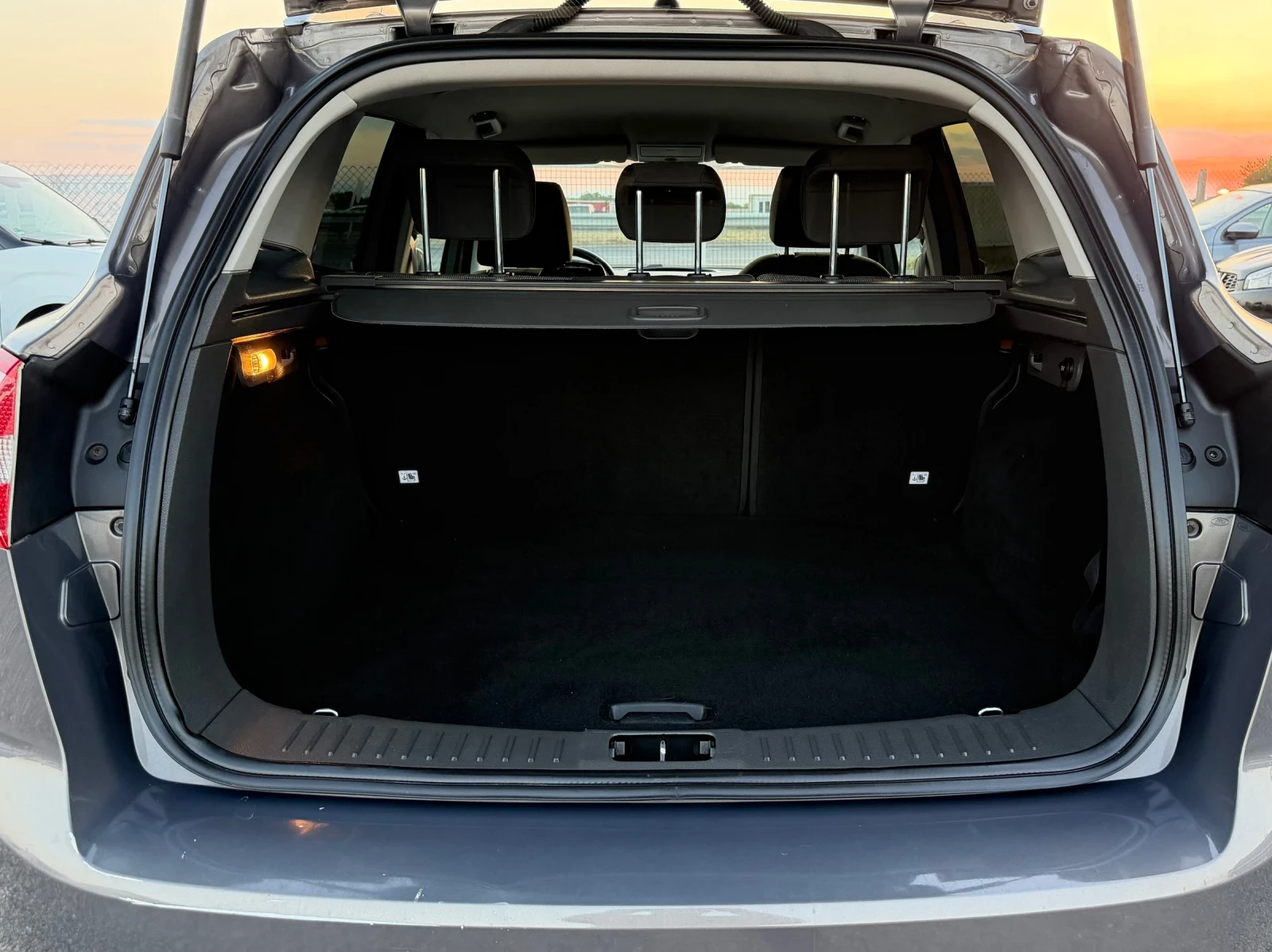 Ford Kuga 2.0TDCi * 163кс* 4х4 * , снимка 12 - Автомобили и джипове - 55658787