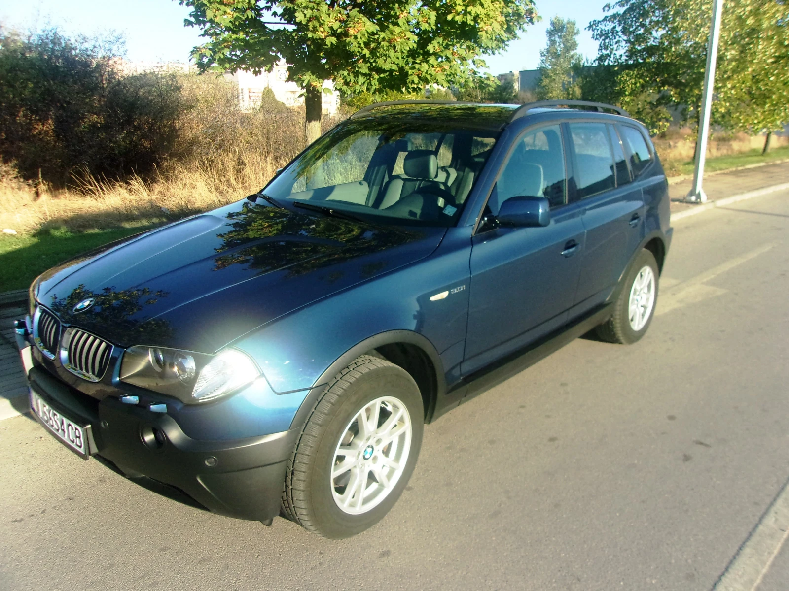BMW X3 3.0i X-Drive, топ състояние, снимка 3 - Автомобили и джипове - 56171803