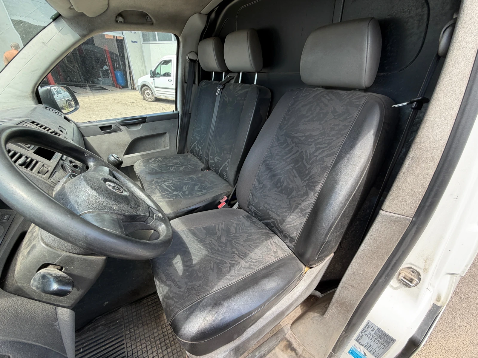 VW T5 2.0TDI, снимка 6 - Бусове и автобуси - 55401258
