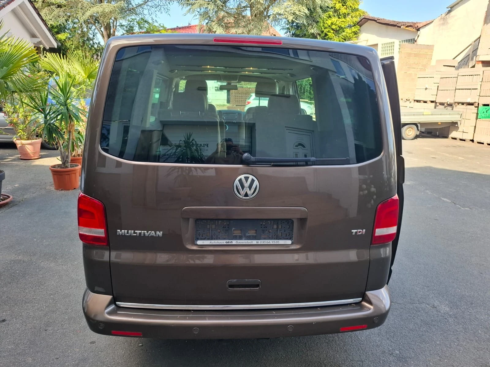 VW Multivan, снимка 3 - Бусове и автобуси - 55405863