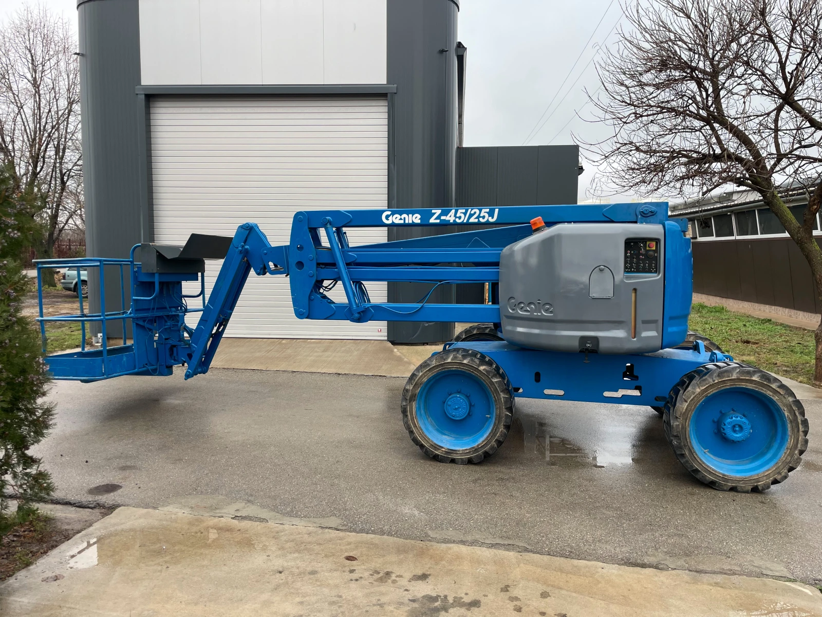  Genie Z45/25J | Mobile.bg   1