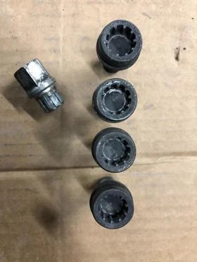 Секретни болтове за Ваг групата vw/audi/seat, снимка 3