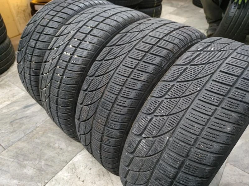 Гуми Зимни 205/55R16, снимка 6 - Гуми и джанти - 32497990