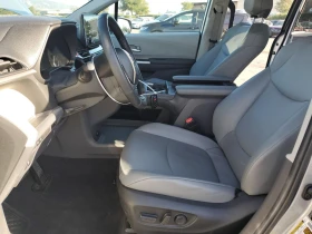 Toyota Sienna XLE, снимка 7