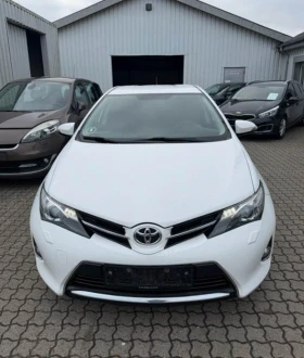 Toyota Auris 1.6 бензин ТОП! Очакван внос!  - 8500 € / 16624.56 лв. - 46238816 2