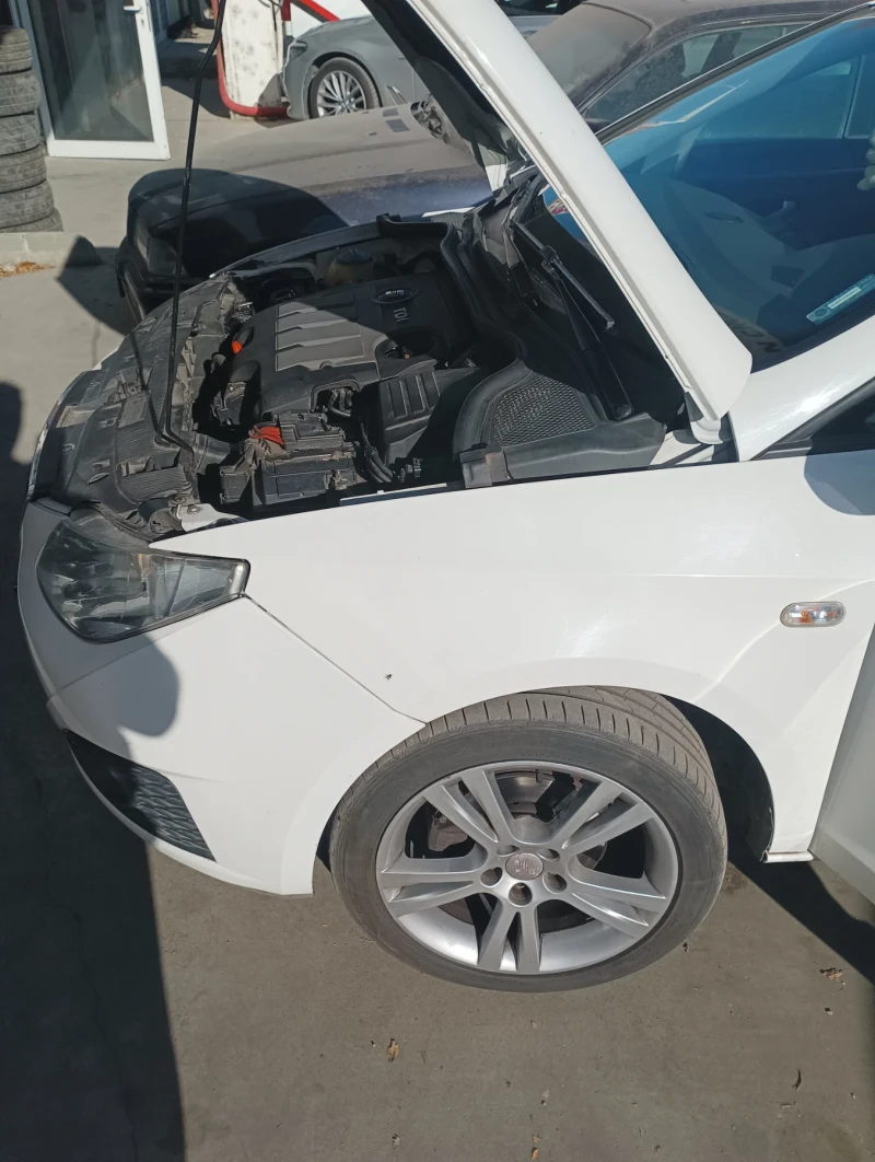 Seat Ibiza, снимка 1 - Автомобили и джипове - 47894602