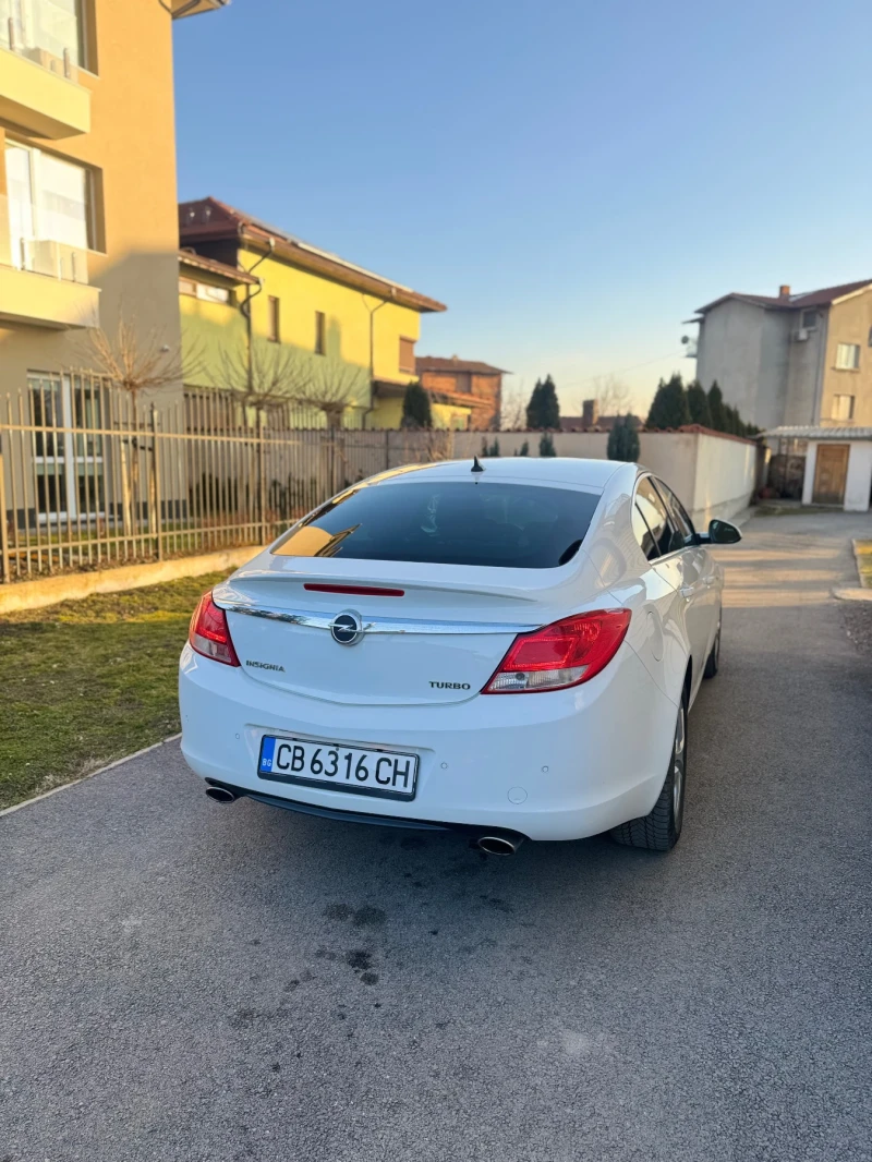 Opel Insignia, снимка 4 - Автомобили и джипове - 49076416