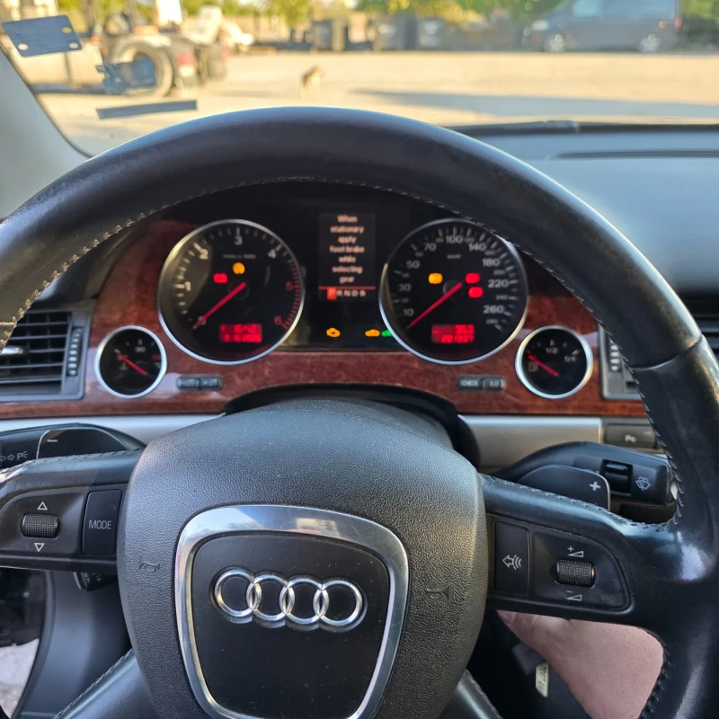 Audi A8, снимка 12 - Автомобили и джипове - 52002025