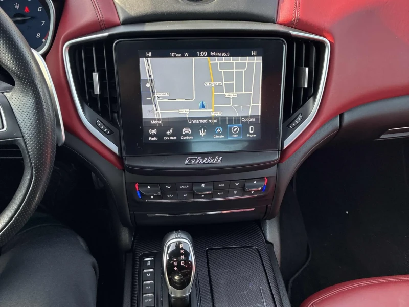 Maserati Ghibli S Q4* АвтоКредит* Цена до БГ, снимка 6 - Автомобили и джипове - 53525672