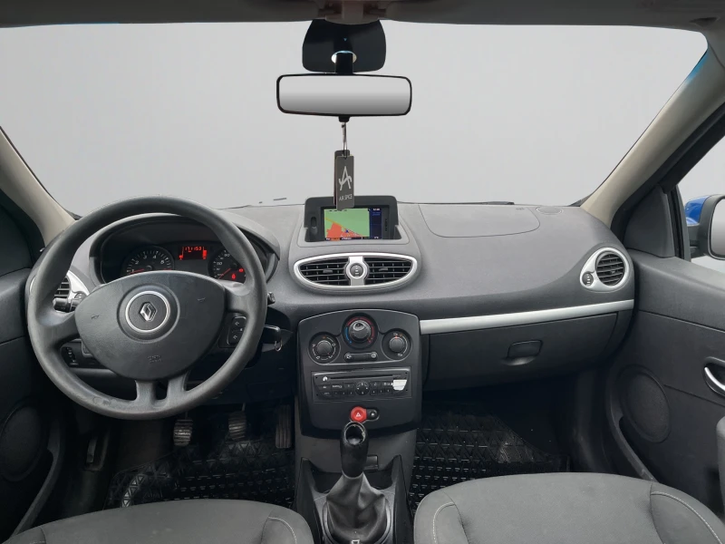 Renault Clio, снимка 9 - Автомобили и джипове - 53533786
