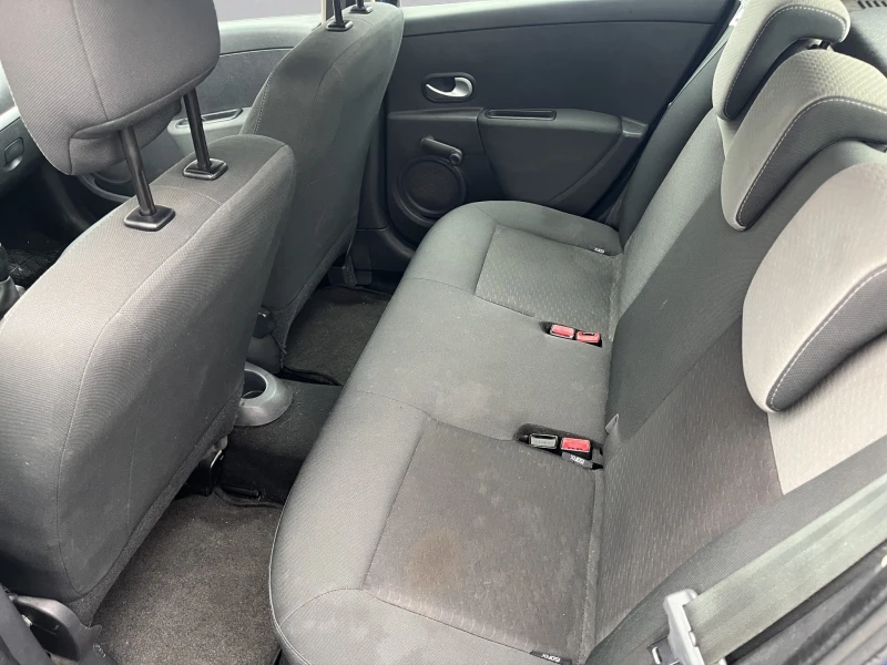 Renault Clio, снимка 8 - Автомобили и джипове - 53533786