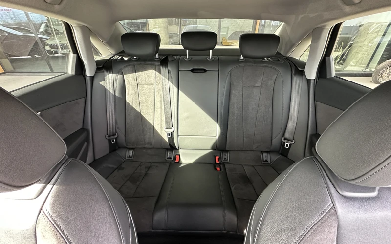 Audi A4 2.0 TDI, снимка 8 - Автомобили и джипове - 53539023