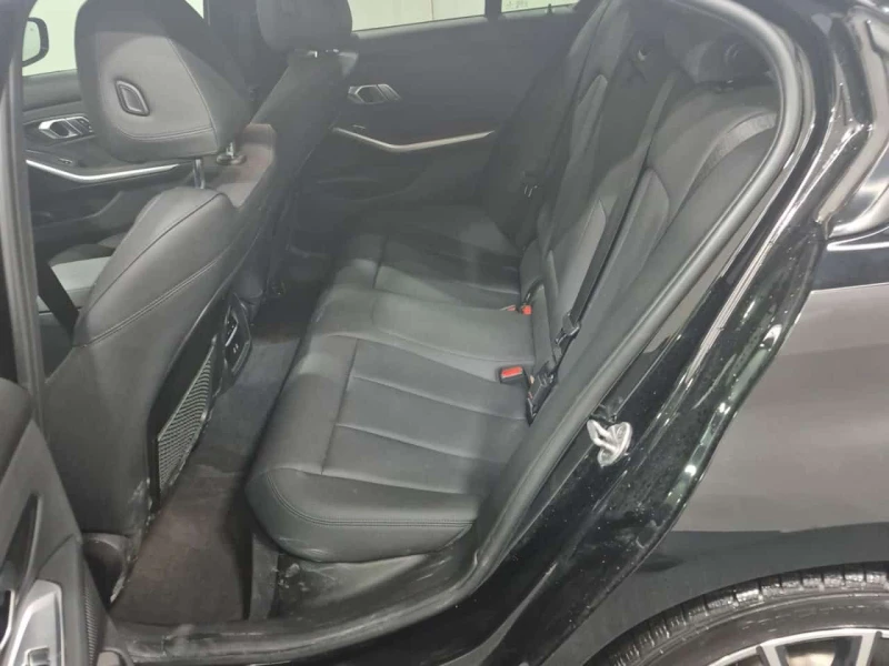 BMW 330 * 330I XDRIVE * CARFAX * ПАНОРАМА * ПОДГРЕВИ * , снимка 12 - Автомобили и джипове - 53583954