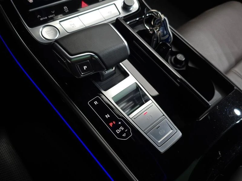 Audi A8 3.0 CZS Automatic, снимка 10 - Автомобили и джипове - 55450801