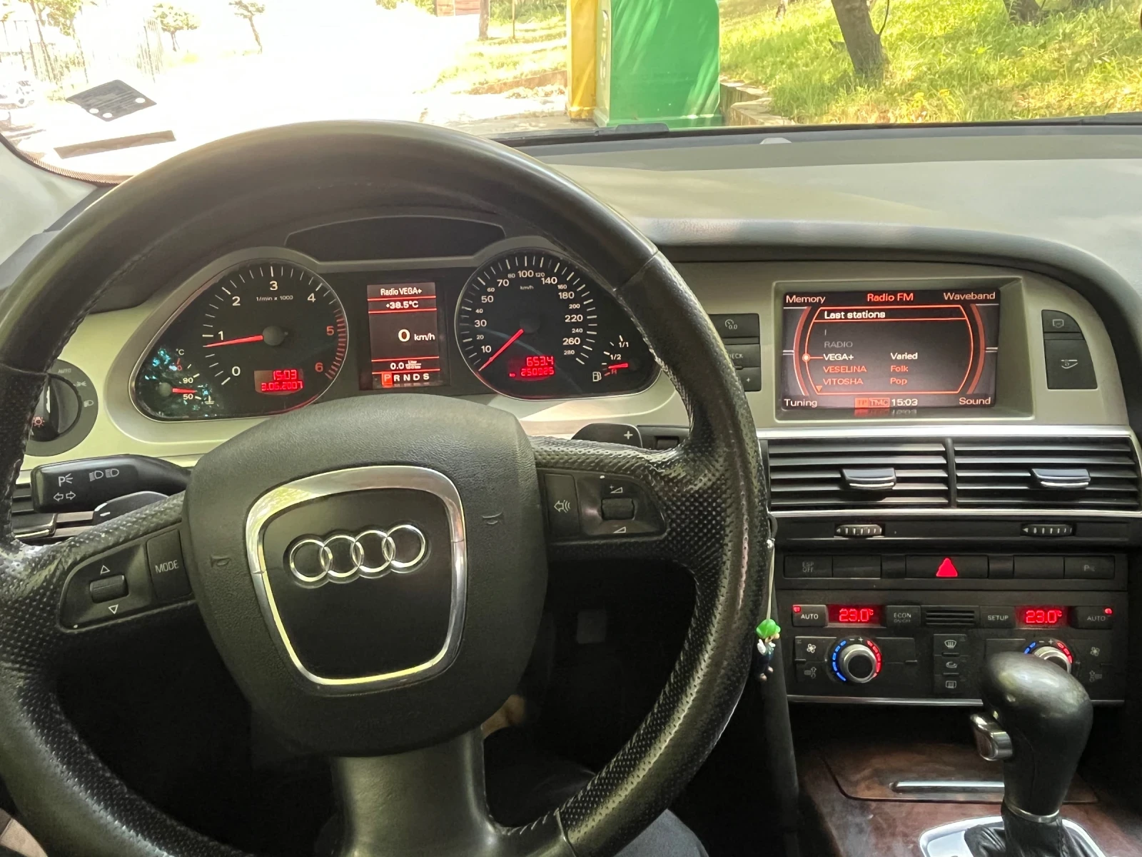 Audi A6 3.0  - изображение 5