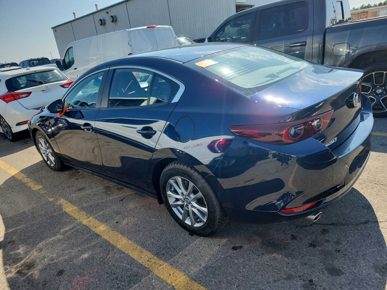 Mazda 3 GS* * CARFAX * * АВТО КРЕДИТ * *  - изображение 4