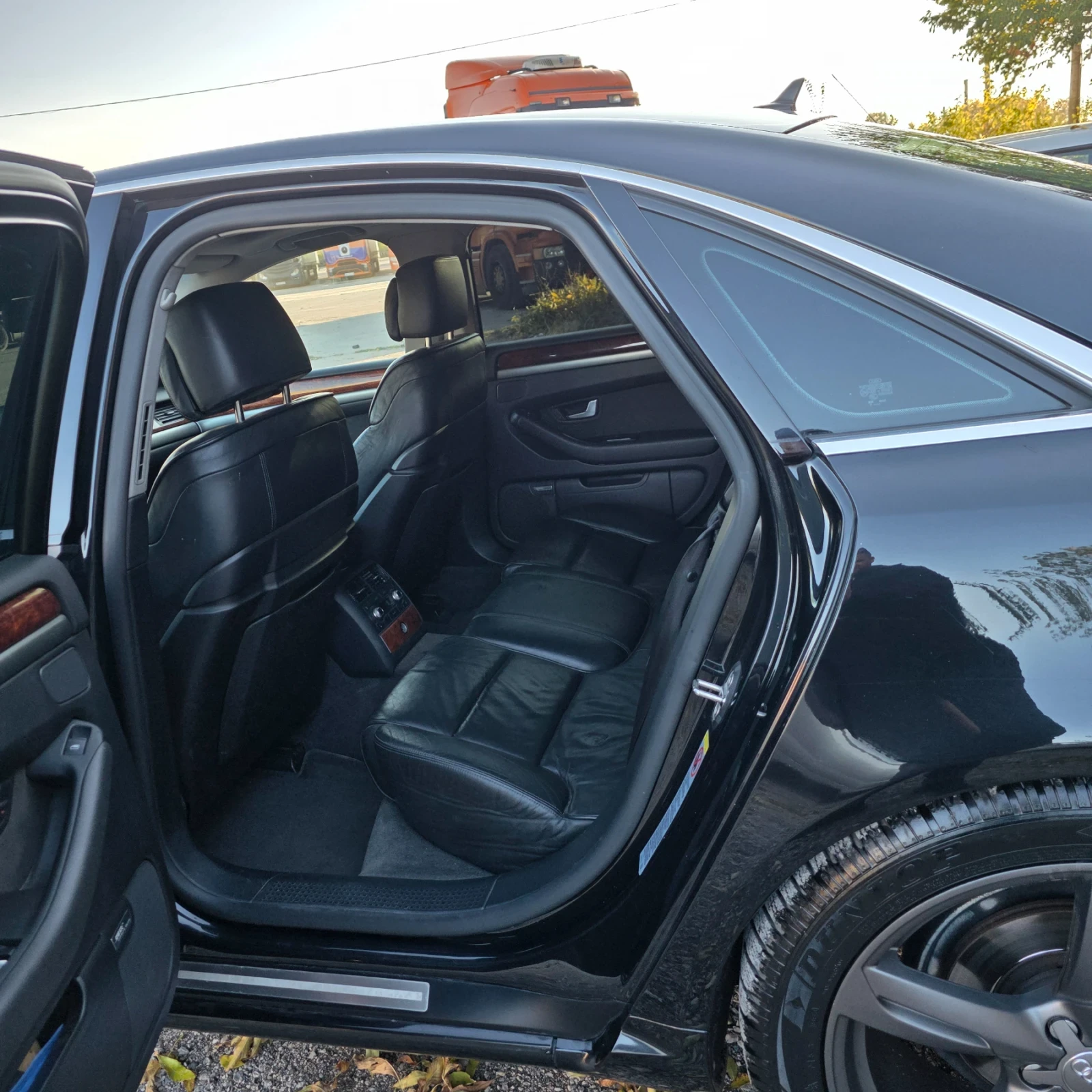 Audi A8  - изображение 6