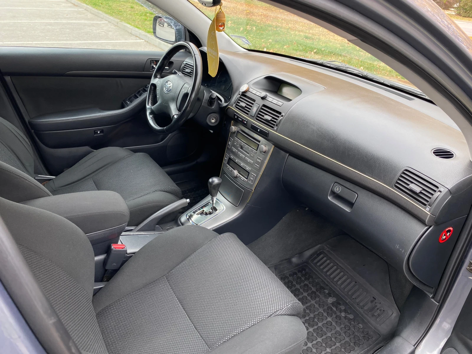 Toyota Avensis Газ-Бензин/Автоматик - изображение 8