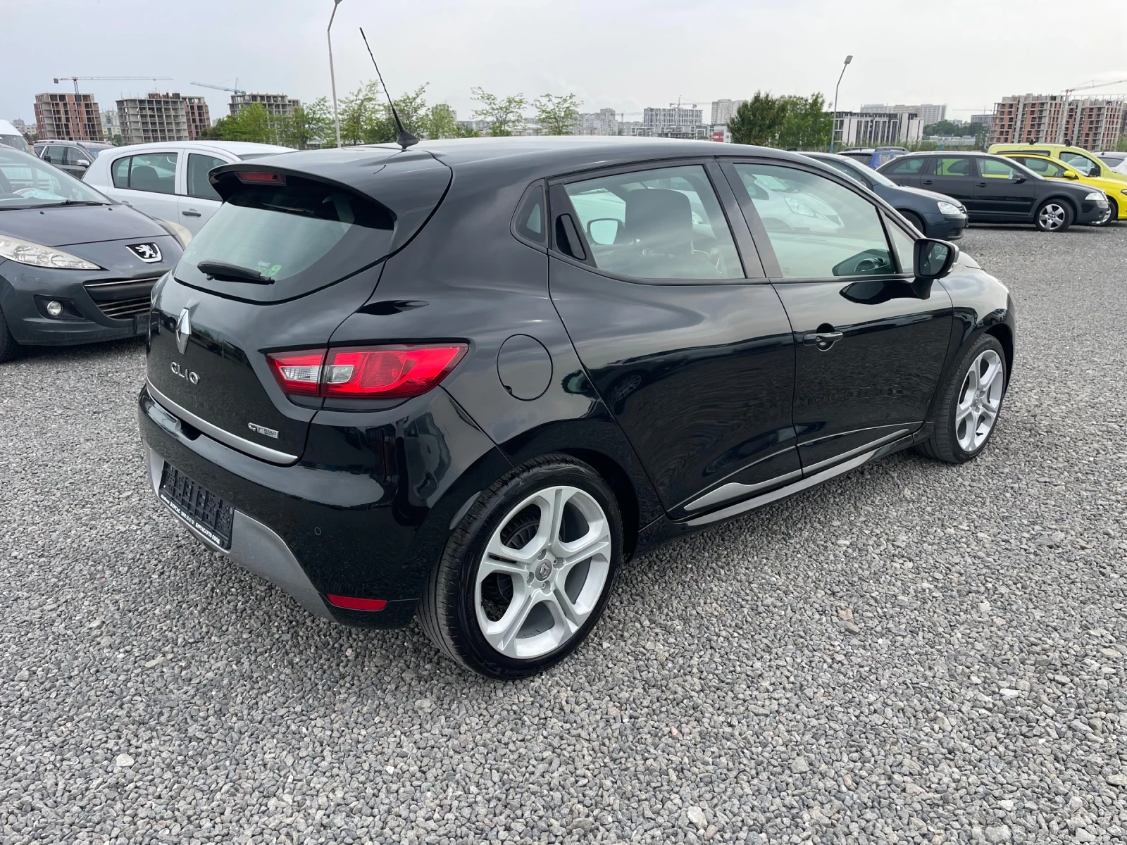 Renault Clio 1.2TCE GT-Line Автоматик - изображение 5