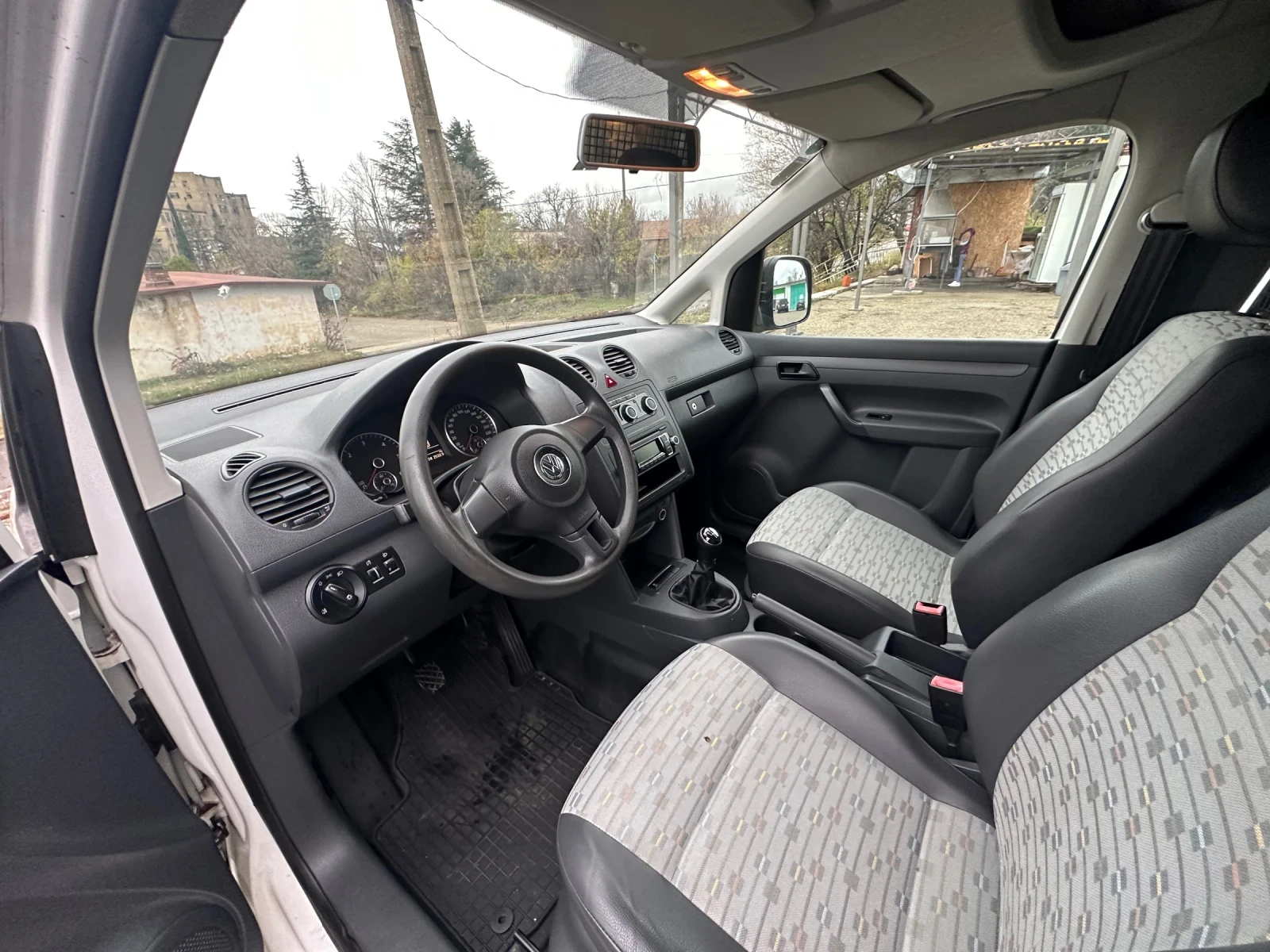 VW Caddy 1.6 TDI  - изображение 7