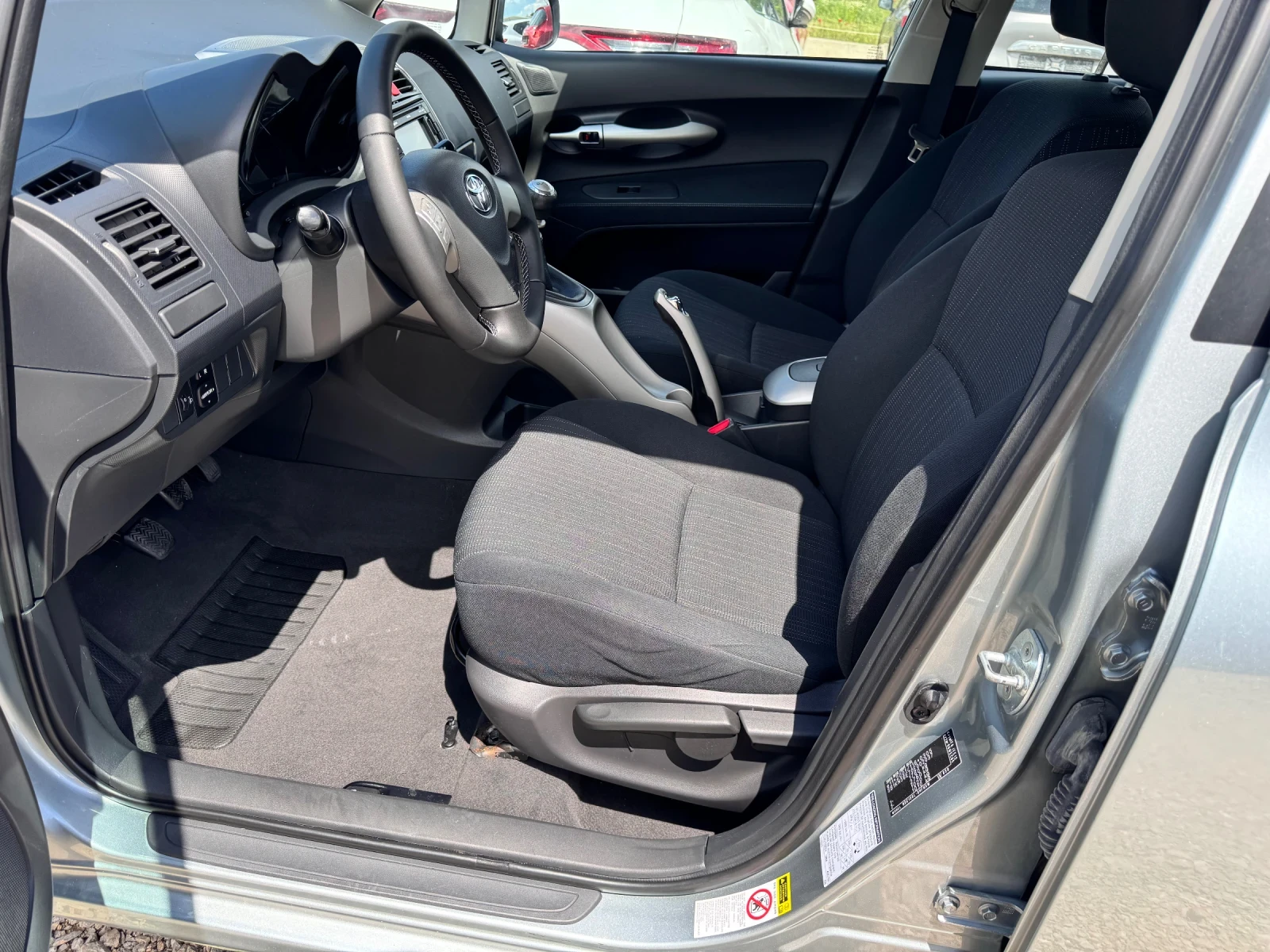 Toyota Auris 1.4d4d terra | Mobile.bg � ����������� 9