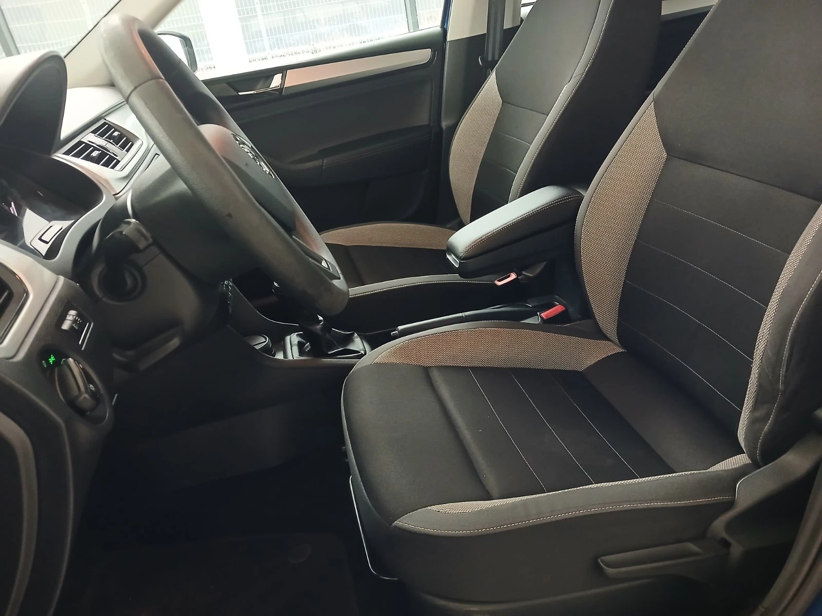 Skoda Rapid Spaceback  - изображение 7