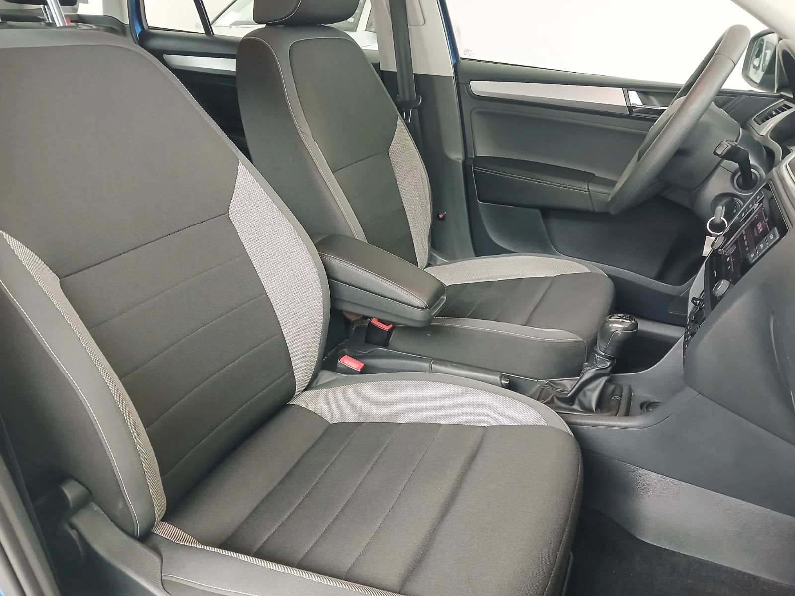 Skoda Rapid Spaceback  - изображение 9