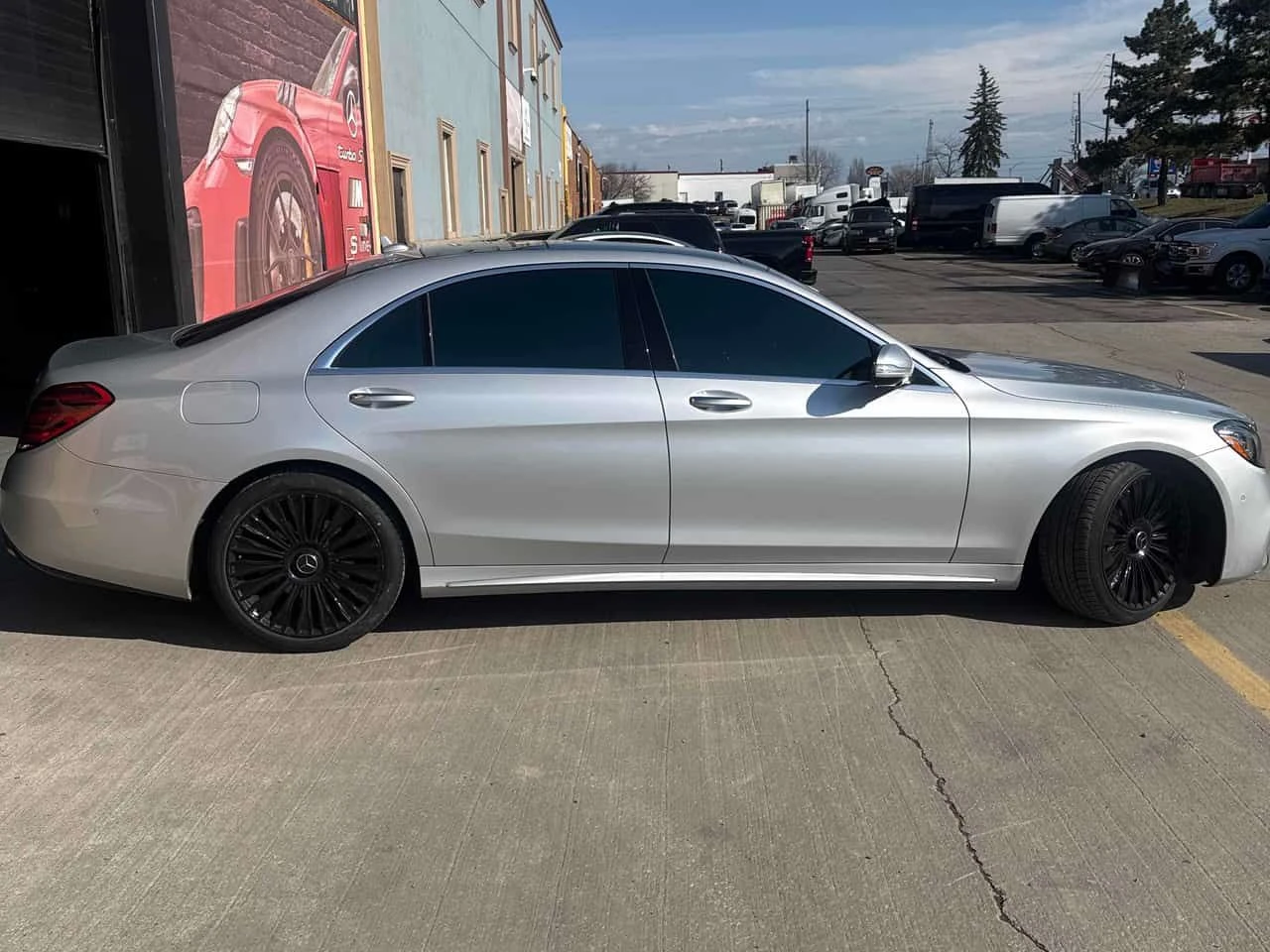 Mercedes-Benz S 560 CARFAX, снимка 3 - Автомобили и джипове - 54160669